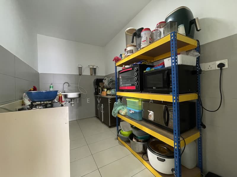 Kondominium untuk Dijual di Casa Green Condominium - Steven Tay - Kitchen - PropertyGuru.com.my
