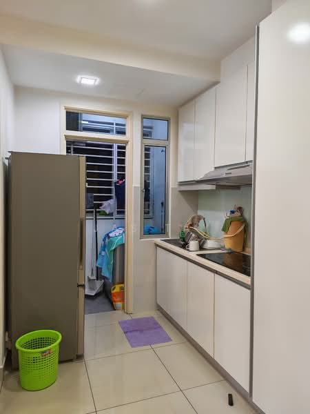 Apartment for Sale at Austin Suites (Permata Austin) - Jas Tay - Kitchen - PropertyGuru.com.my