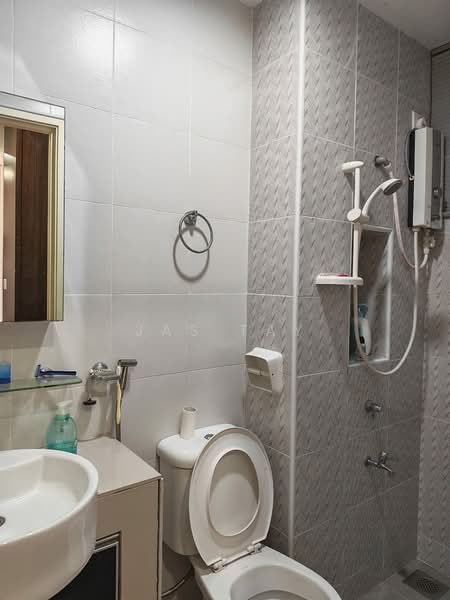 Apartment for Sale at Austin Suites (Permata Austin) - Jas Tay - Bathroom - PropertyGuru.com.my