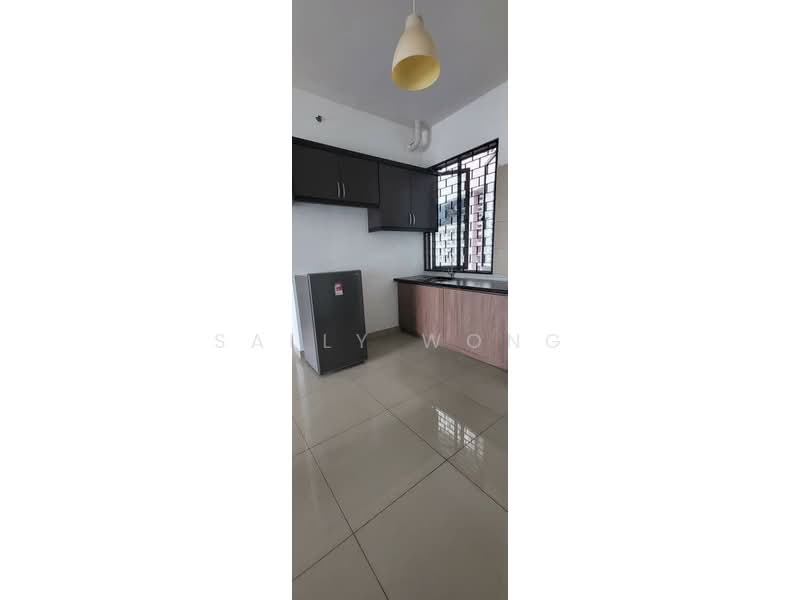Servis Apartment untuk Disewa di Univ 360 Place - Sally Wong - Kitchen - PropertyGuru.com.my