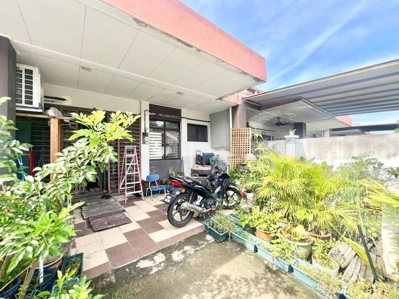 Terraced House for Sale in Bandar Putera 2 (Klang) - Tengku Zairi - Exterior - PropertyGuru.com.my