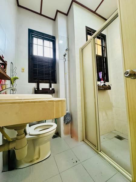 2-storey Terraced House for Sale in Bukit Jelutong (Shah Alam) - Afiqah zaidi - Bathroom - PropertyGuru.com.my