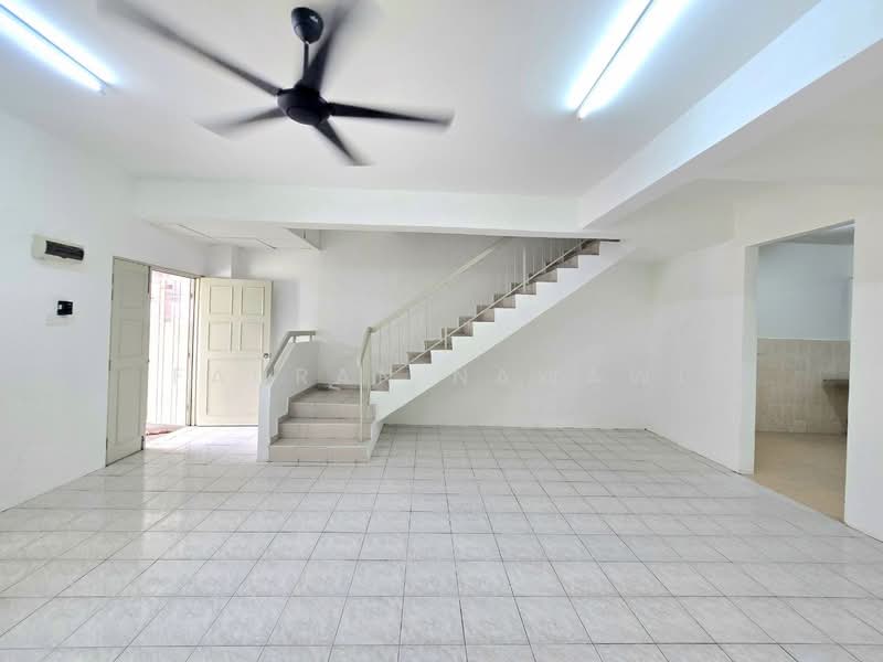 2-storey Terraced House for Sale in Bandar Mahkota Cheras (Cheras) - Fauran Nawawi - Living Room - PropertyGuru.com.my
