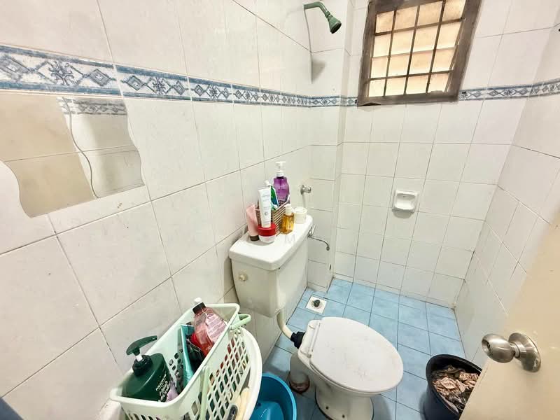 Townhouse for Sale in Alam Damai (Cheras) - Syakila Mokhtar - Bathroom - PropertyGuru.com.my