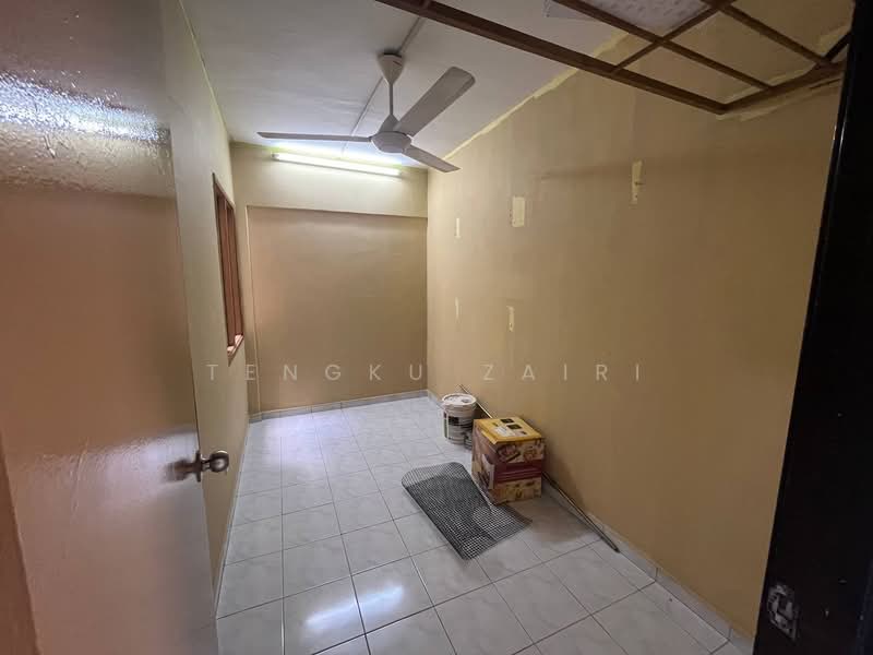 Apartment for Sale at Pangsapuri Suria Subang - Tengku Zairi - Interior - PropertyGuru.com.my