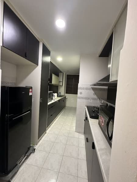 Apartment for Rent at Parkview Towers - Febe Soon - Kitchen - PropertyGuru.com.my