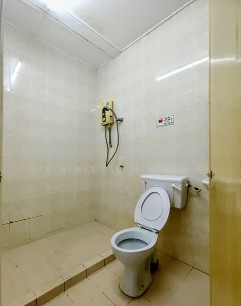 Rumah Teres 2 Tingkat untuk Dijual di Taman Suria Jaya (Cheras) - Jenny Choong - Jenny Choong - Bathroom - PropertyGuru.com.my