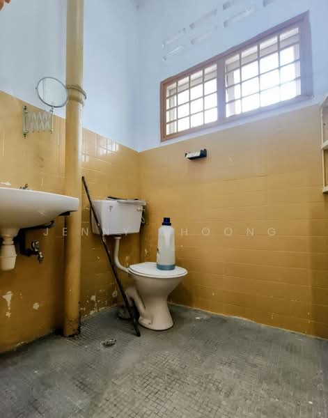 Rumah Teres 2 Tingkat untuk Dijual di Taman Suria Jaya (Cheras) - Jenny Choong - Jenny Choong - Bathroom - PropertyGuru.com.my