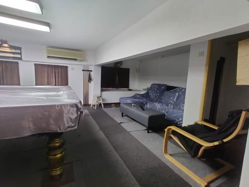 Semi-D Factory for Sale in Taman Perindustrian SIS (Beranang) - Dennis Chang - Living Room - PropertyGuru.com.my