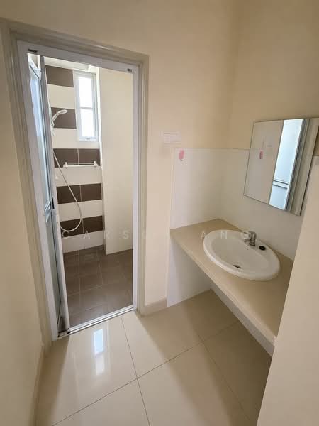 Condominium for Rent at Royale Infinity - Carson Ang - Bathroom - PropertyGuru.com.my