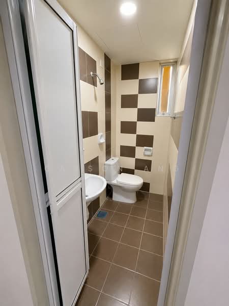 Condominium for Rent at Royale Infinity - Carson Ang - Bathroom - PropertyGuru.com.my
