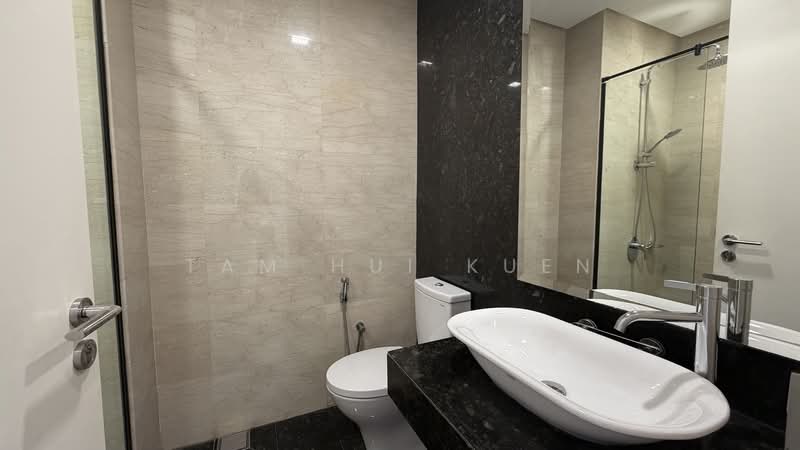 Service Residence for Sale at Pavilion Residences - Tam Hui Kuen - Bathroom - PropertyGuru.com.my