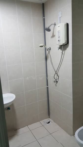 Servis Apartment untuk Dijual di The Zizz @ Damansara North - Cammy N - Bathroom - PropertyGuru.com.my