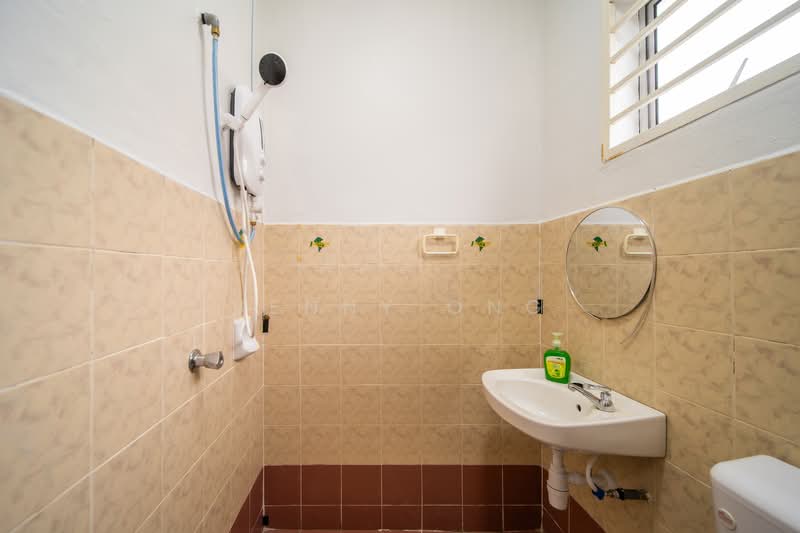 Rumah Teres 2 Tingkat untuk Disewa di Bandar Indahpura (Kulai) - Jenny Ong - Bathroom - PropertyGuru.com.my