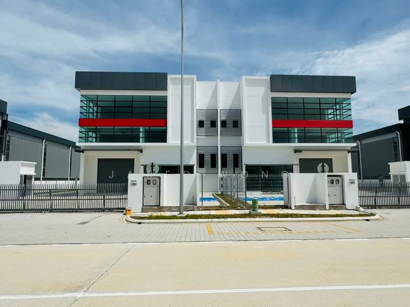 Semi-D Factory for Rent in Puchong (Selangor) - Jared Wong - Exterior - PropertyGuru.com.my