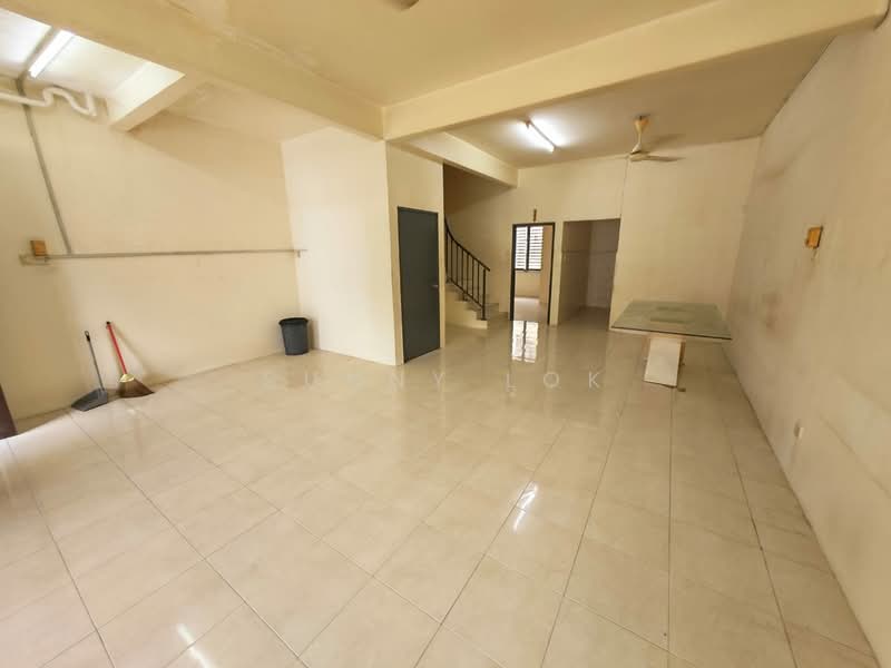 2.5-storey Terraced House for Rent in Taman Manggis Indah (Bukit Mertajam) - Sunny Lok - Living Room - PropertyGuru.com.my