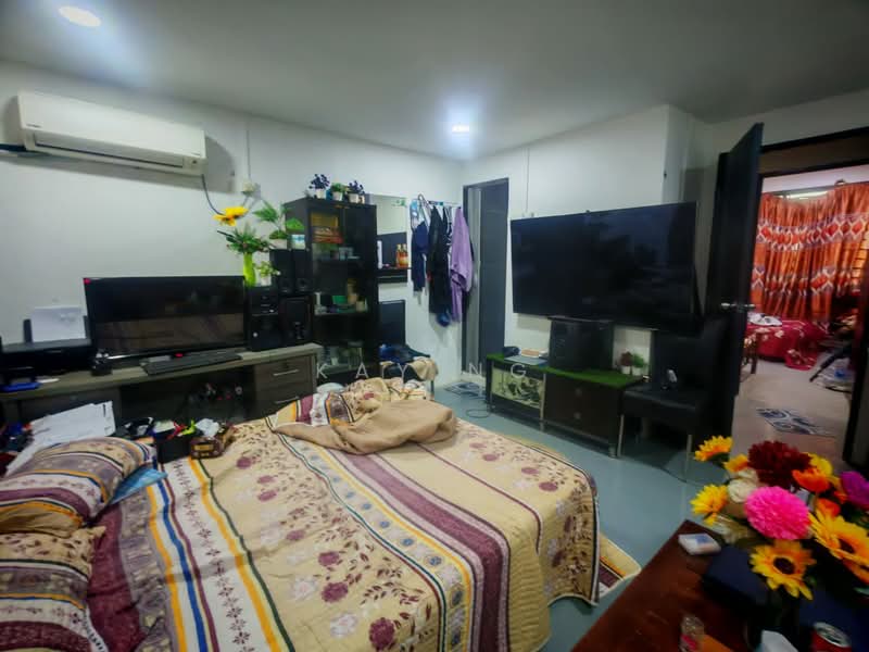2-storey Terraced House for Sale in Taman Johor Jaya (Johor Bahru) - Kay Ng - Bedroom - PropertyGuru.com.my