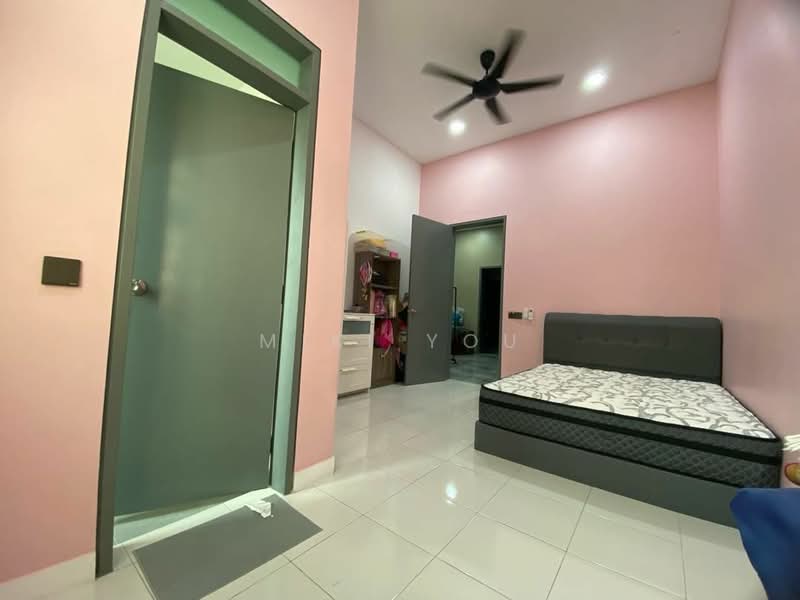 Rumah Teres 2 Tingkat untuk Disewa di Bandar Rimbayu (Telok Panglima Garang) - Miki You - Bedroom - PropertyGuru.com.my