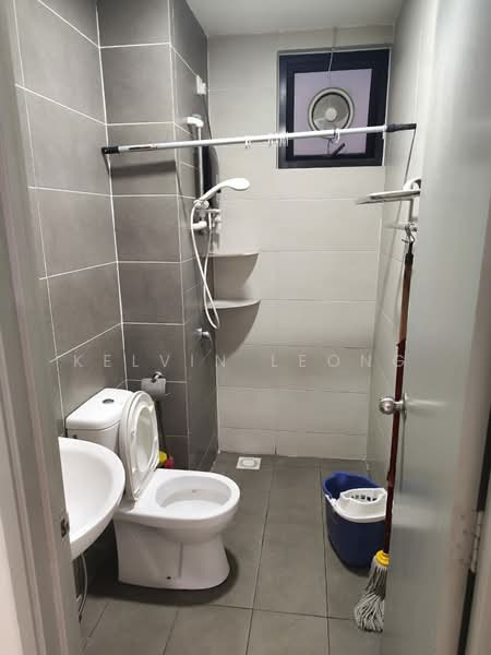 Kondominium untuk Disewa di Green Park Residence - Kelvin Leong - Bathroom - PropertyGuru.com.my