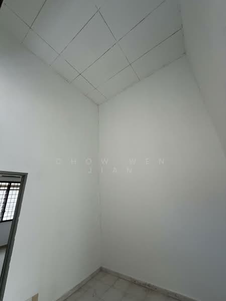 2-storey Terraced House for Sale in Bandar Putra Permai (Seri Kembangan) - Chow Wen Jian - PropertyGuru.com.my