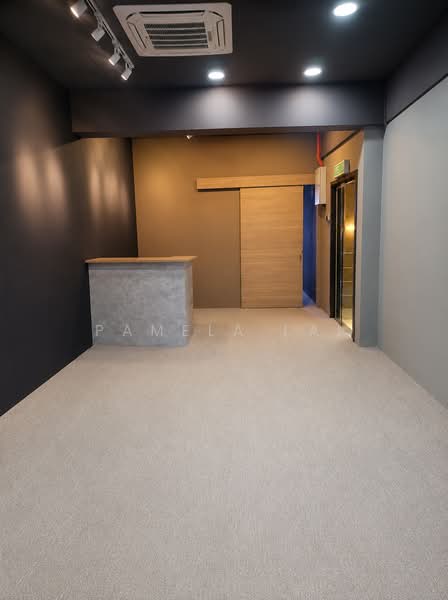 Shop for Sale in Ampang (Selangor) - Pamela Lai - Entrance - PropertyGuru.com.my