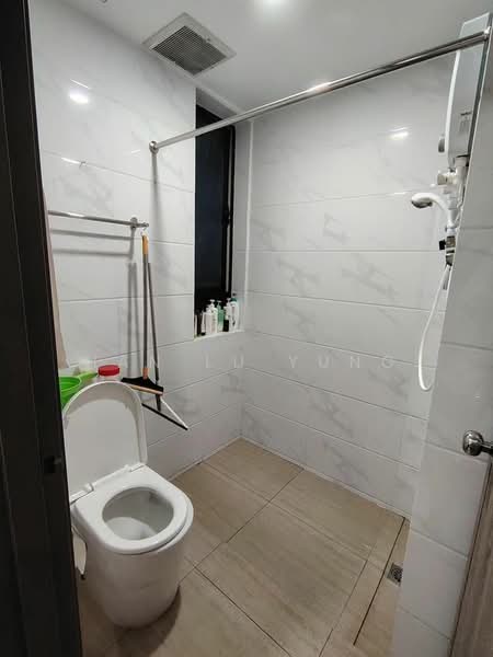 Service Residence for Rent at Country Garden Central Park - Han Lu Yung - Bathroom - PropertyGuru.com.my
