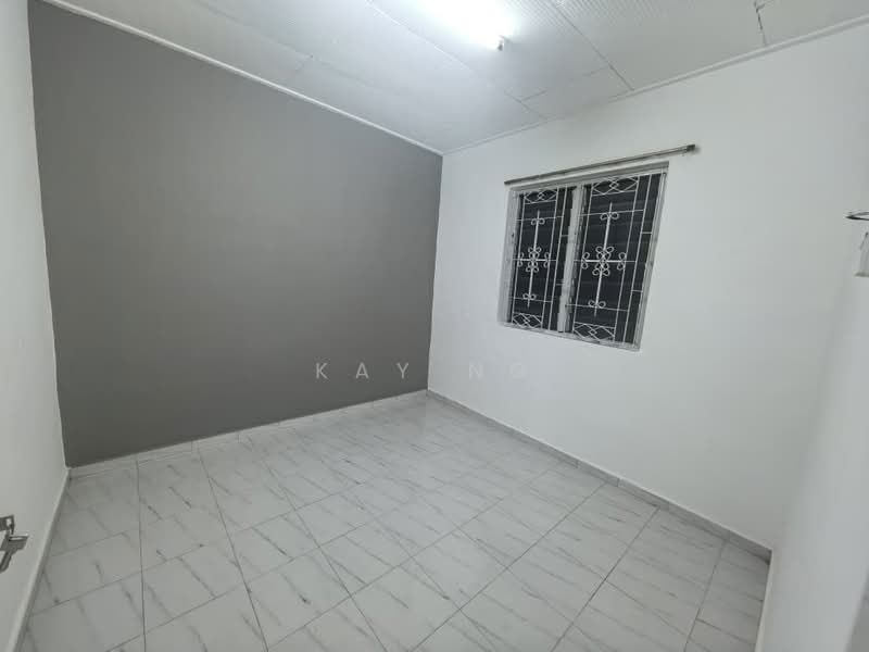 Flat for Sale at Flat Taman Ungku Tun Aminah - Kay Ng - PropertyGuru.com.my