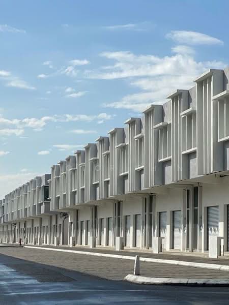 Shop / Office for Sale in Bandar Bukit Beruntung (Bukit Beruntung) - Victor Chin - Exterior - PropertyGuru.com.my