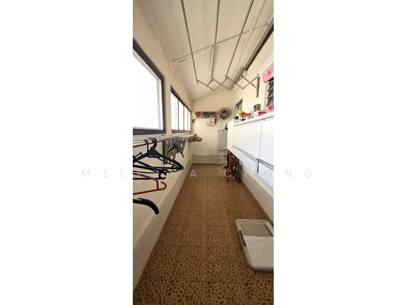 2.5-storey Terraced House for Sale in Taman Bukit Serdang (Seri Kembangan) - Melissa Chong - Balcony - PropertyGuru.com.my
