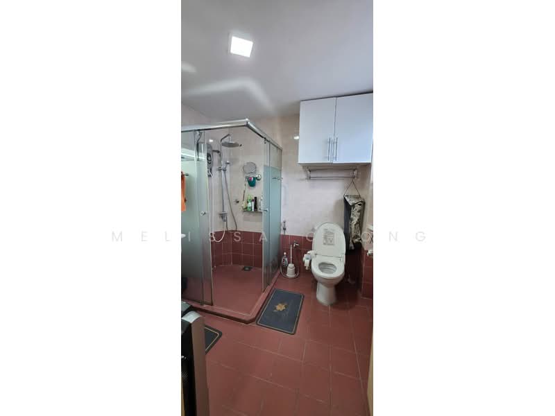 2.5-storey Terraced House for Sale in Taman Bukit Serdang (Seri Kembangan) - Melissa Chong - Bathroom - PropertyGuru.com.my