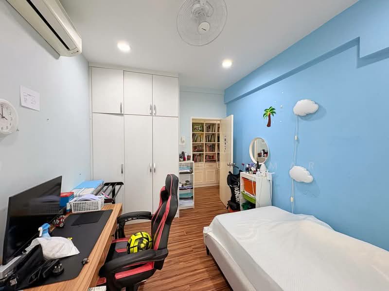 Kondominium untuk Dijual di Desa Villas - Faisal Abu Omar - Bedroom - PropertyGuru.com.my