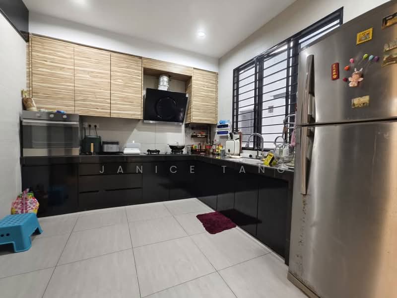 2-storey Terraced House for Sale in Setia Damai (Setia Alam) - Janice Tang - Kitchen - PropertyGuru.com.my