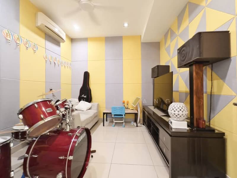 2-storey Terraced House for Sale in Setia Damai (Setia Alam) - Janice Tang - Living Room - PropertyGuru.com.my