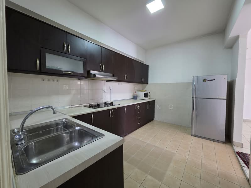 Condominium for Sale at Ken Damansara - Betty Ning - Kitchen - PropertyGuru.com.my