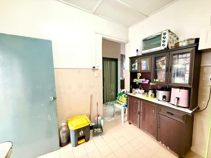 Rumah Teres 1 Tingkat untuk Dijual di Taman Batu Caves (Batu Caves) - Muhammad Nazli Mohd Amin - Kitchen - PropertyGuru.com.my