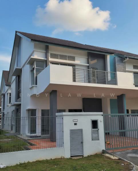 Cluster House for Sale in Nusantara Prima (Gelang Patah) - Endy Law Law - Exterior - PropertyGuru.com.my