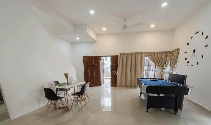 Cluster House for Sale in Nusantara Prima (Gelang Patah) - Endy Law Law - Living Room - PropertyGuru.com.my