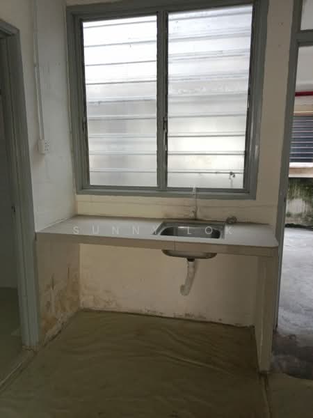Rumah Flat untuk Disewa di Taman Bidara - Sunny Lok - Kitchen - PropertyGuru.com.my