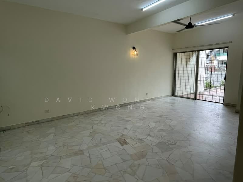 2-storey Terraced House for Rent in SS19 (Subang Jaya) - David Wong Lai Kwong - Living Room - PropertyGuru.com.my