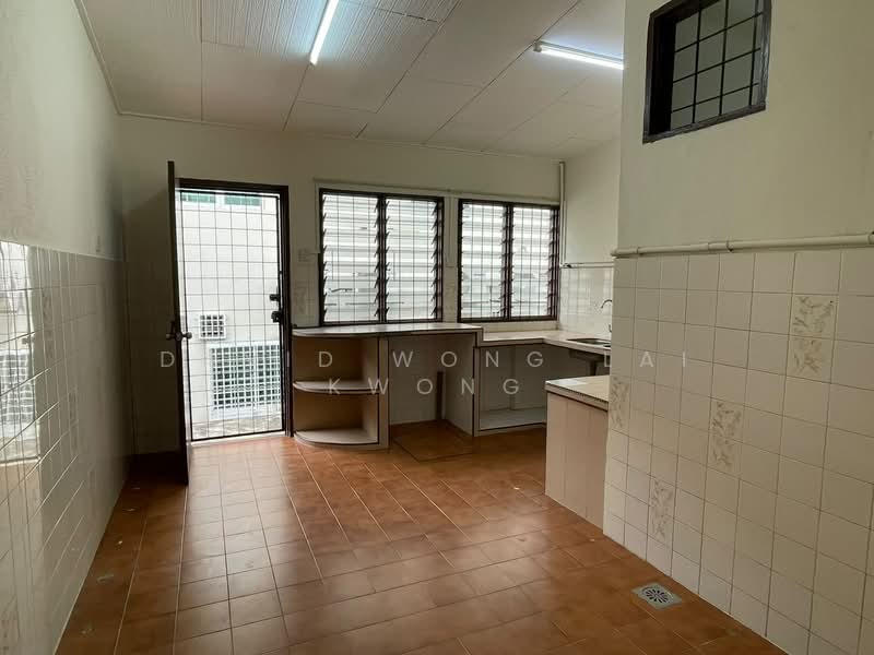 2-storey Terraced House for Rent in SS19 (Subang Jaya) - David Wong Lai Kwong - Kitchen - PropertyGuru.com.my