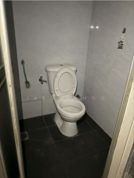 Shop for Rent in Taman Molek (Johor Bahru) - Jason Khoo - Bathroom - PropertyGuru.com.my
