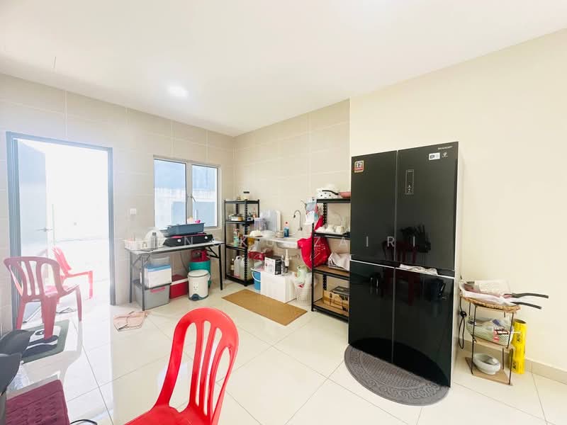 2-storey Terraced House for Sale in Taman Zamrud (Kajang) - Tengku Zairi - Kitchen - PropertyGuru.com.my