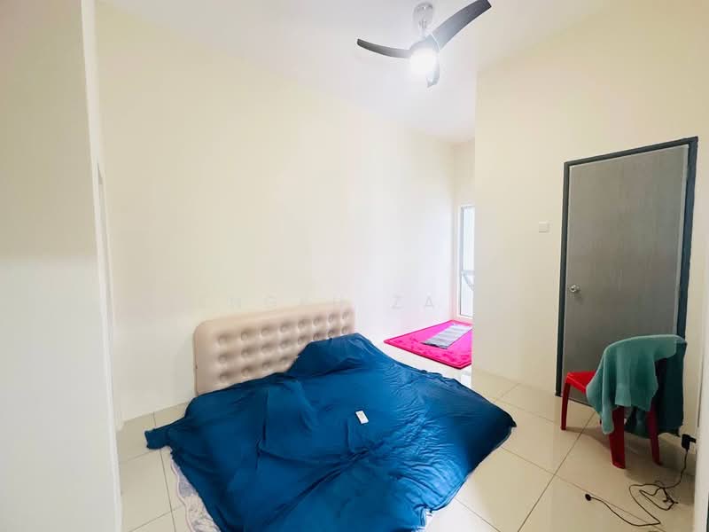 2-storey Terraced House for Sale in Taman Zamrud (Kajang) - Tengku Zairi - Bedroom - PropertyGuru.com.my