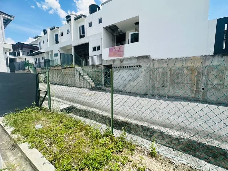 2-storey Terraced House for Sale in Taman Zamrud (Kajang) - Tengku Zairi - Exterior - PropertyGuru.com.my