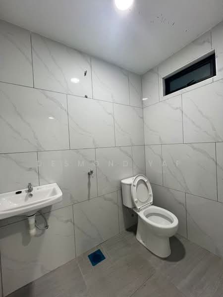 1-storey Terraced House for Sale in Taman Puteri Wangsa (Ulu Tiram) - Desmond Yap - Bathroom - PropertyGuru.com.my