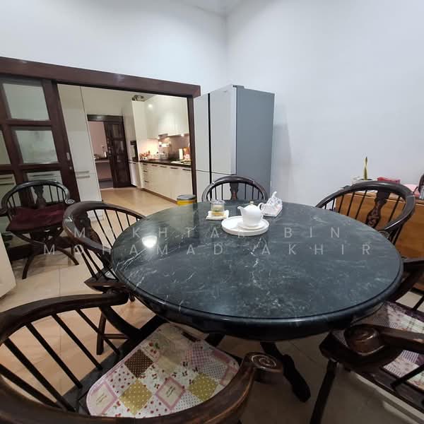 Rumah Berkembar untuk Dijual di Tropicana (Petaling Jaya) - Mokhtar Bin Mohamad Akhir - Kitchen - PropertyGuru.com.my