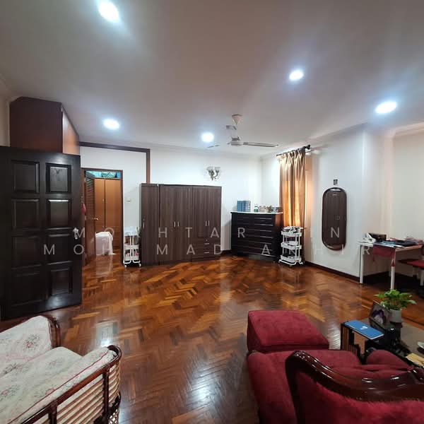Rumah Berkembar untuk Dijual di Tropicana (Petaling Jaya) - Mokhtar Bin Mohamad Akhir - Living Room - PropertyGuru.com.my
