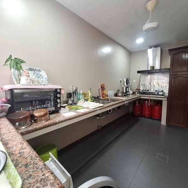 Rumah Berkembar untuk Dijual di Tropicana (Petaling Jaya) - Mokhtar Bin Mohamad Akhir - Kitchen - PropertyGuru.com.my