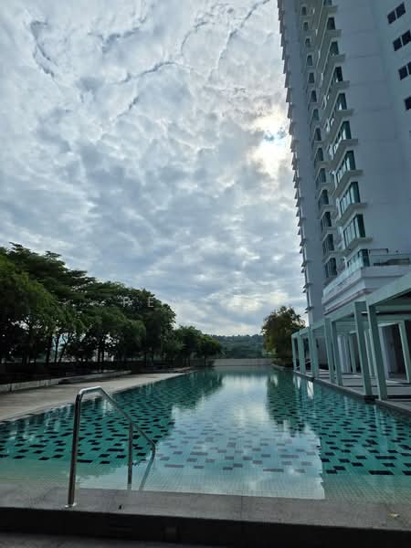 Kondominium untuk Disewa di The Clovers - Pen Teo - Pool - PropertyGuru.com.my