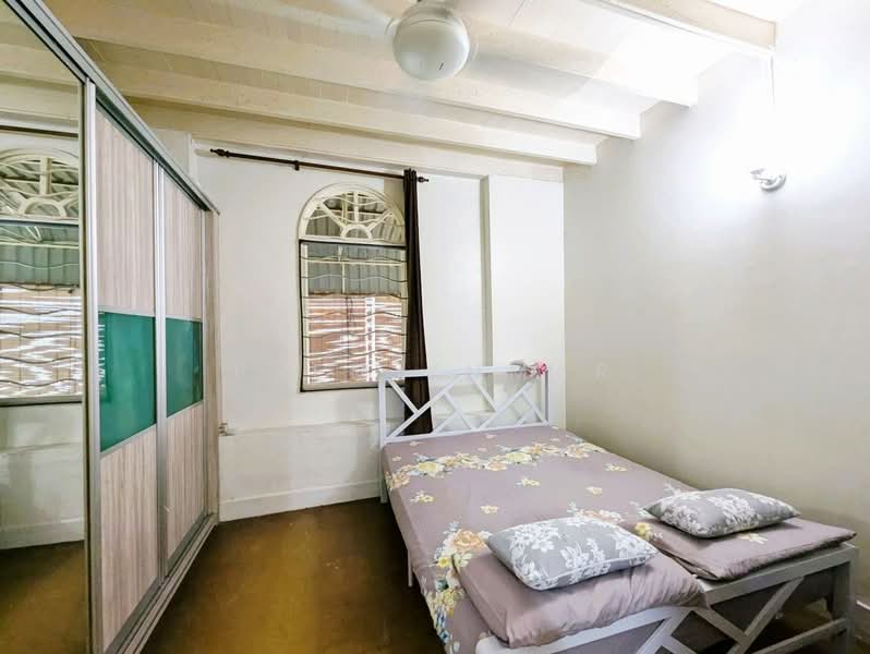 Rumah Teres 2 Tingkat untuk Dijual di Seksyen 1 (Petaling Jaya) - Prem Kumar - Bedroom - PropertyGuru.com.my